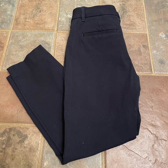 Gap navy capris 2P - Picture 1 of 9